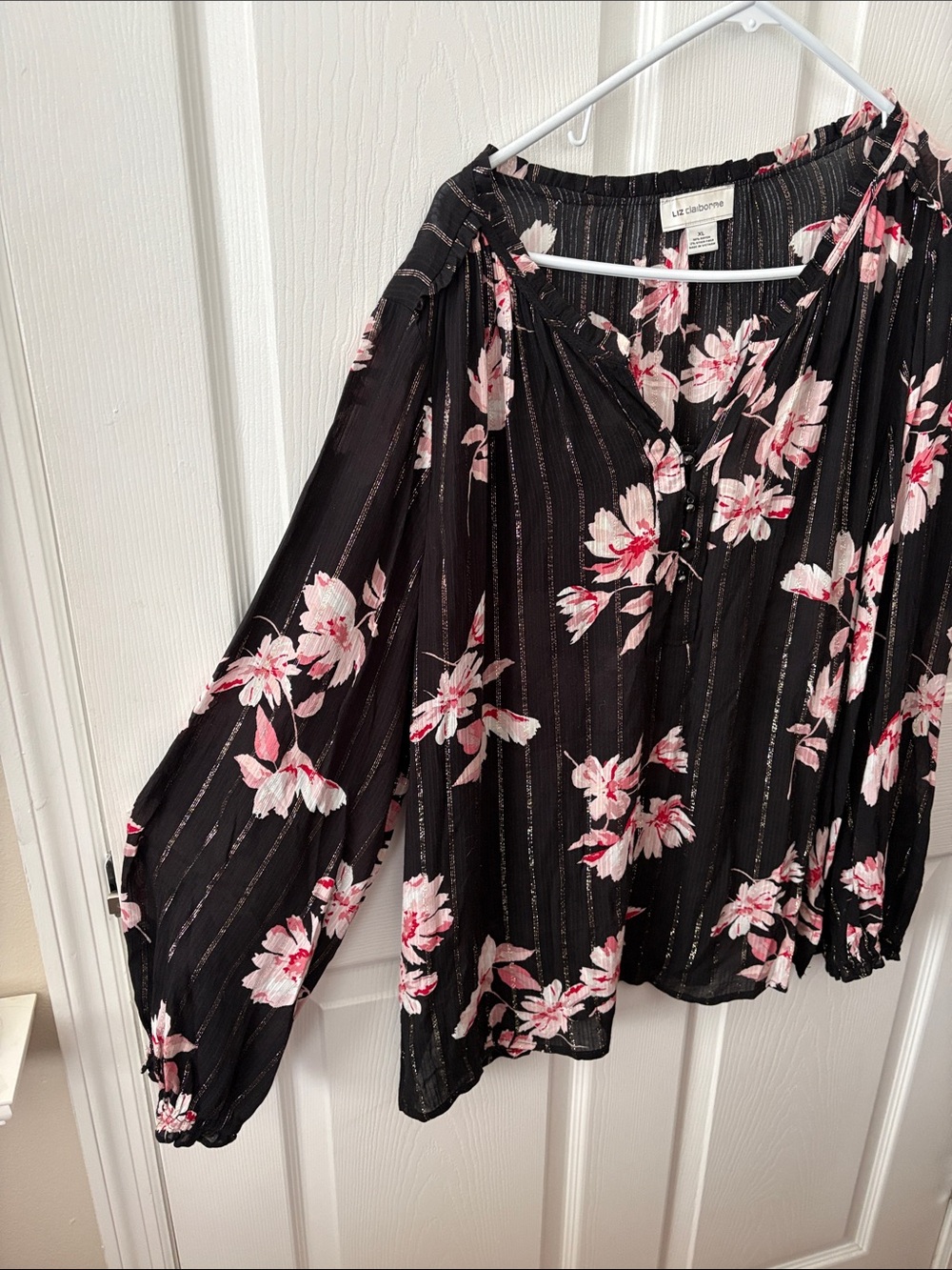 Liz Claiborne Black Floral Peasant Blouse